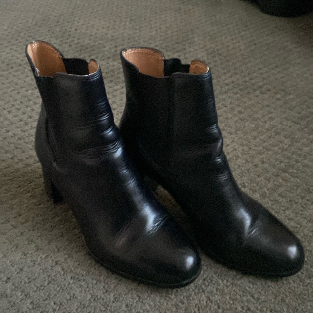 Madewell Chelsea boots, size 6.5